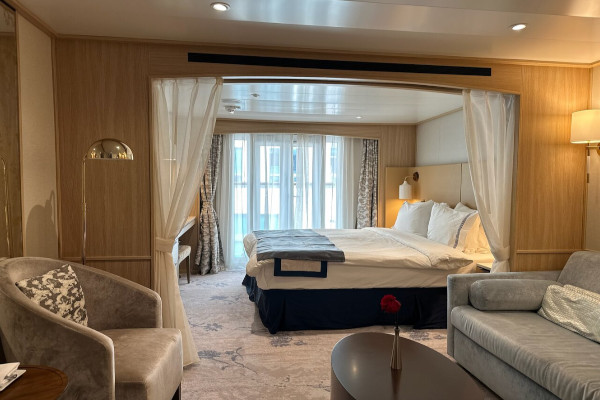 Star Balcony Suite