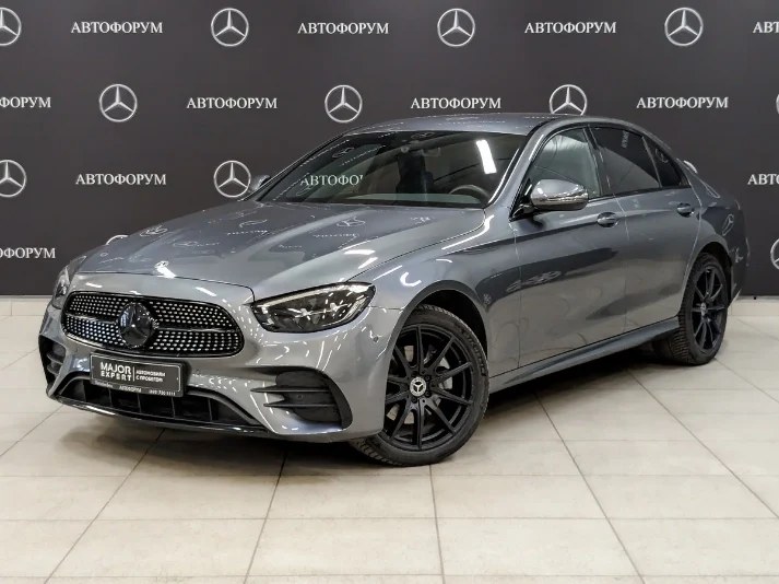 Mercedes-Benz E-Class - Naftë (Sedan)