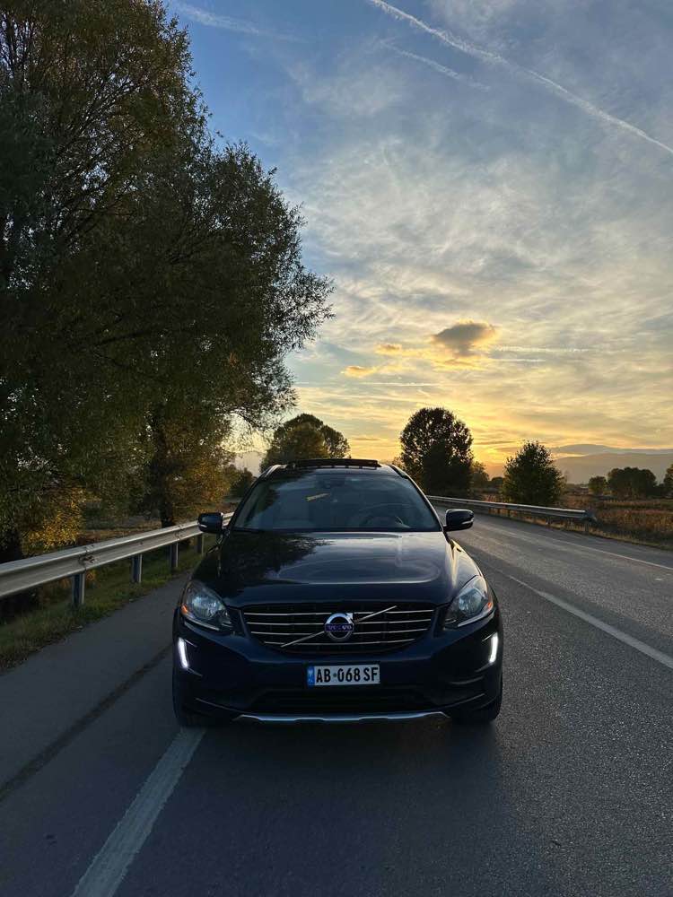 Volvo XC60 2015 Blu e Errët ne Korçë
