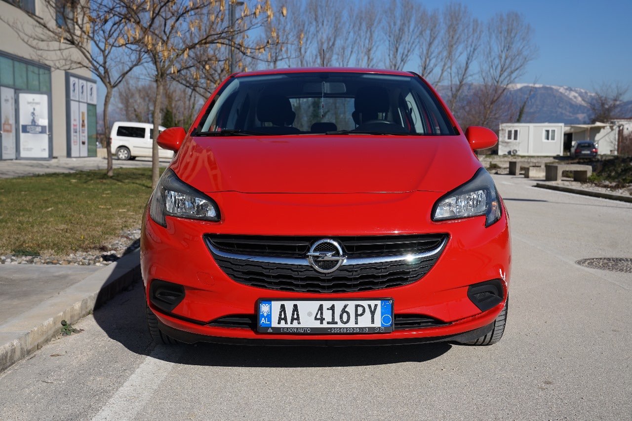 Opel Corsa 2017 E Kuqe ne Tiranë