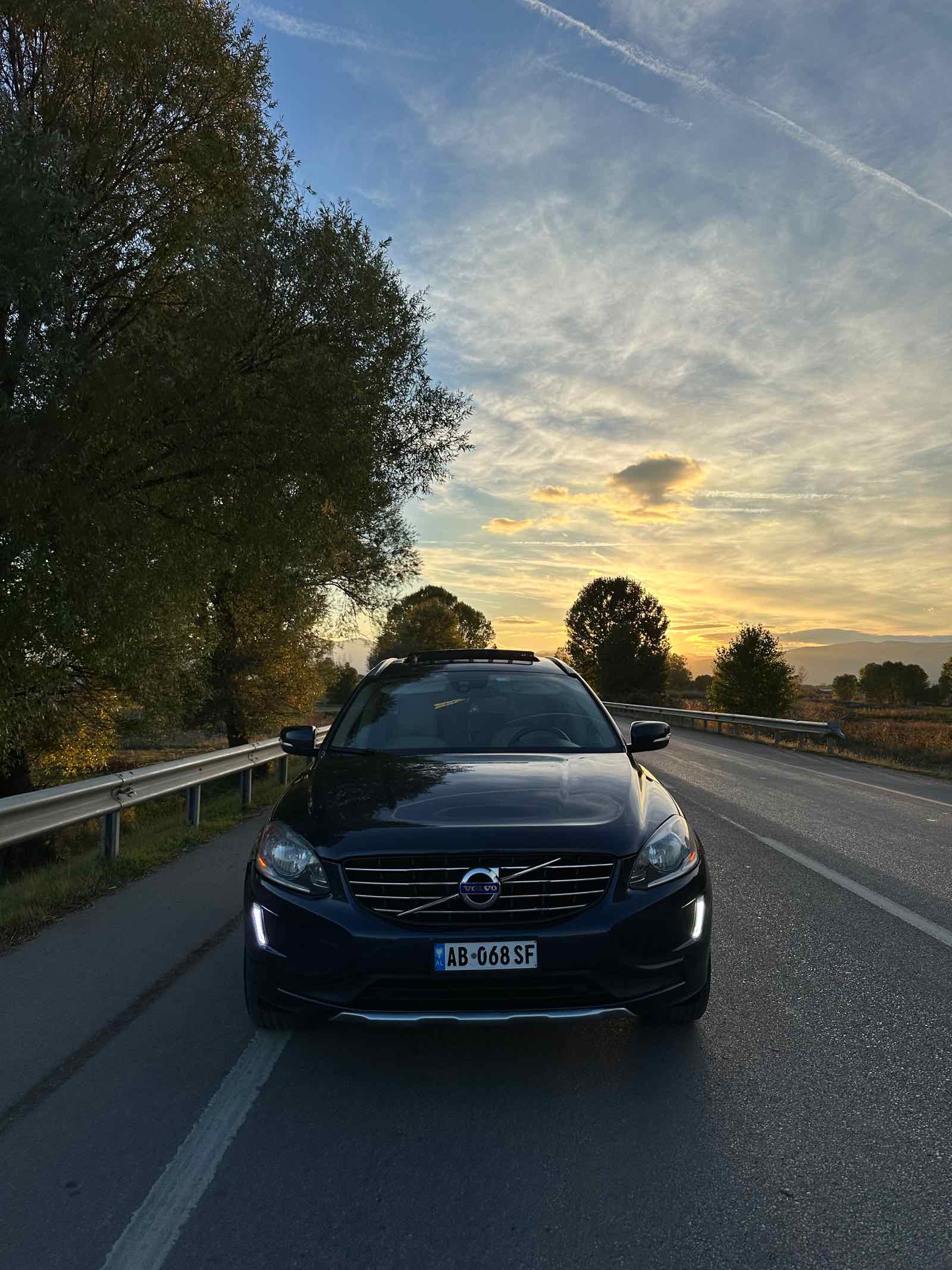 Volvo XC60 2015 Blu e Errët ne Korçë