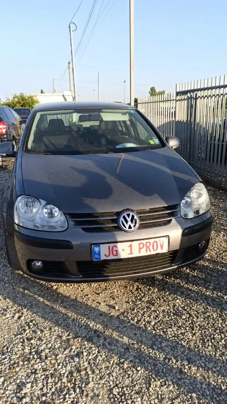 Volkswagen Golf 2007 Gri ne Tiranë