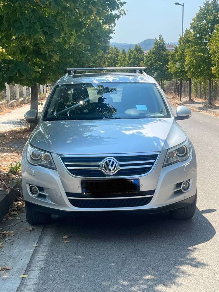 Volkswagen Tiguan 2009 Argjendtë ne Tiranë