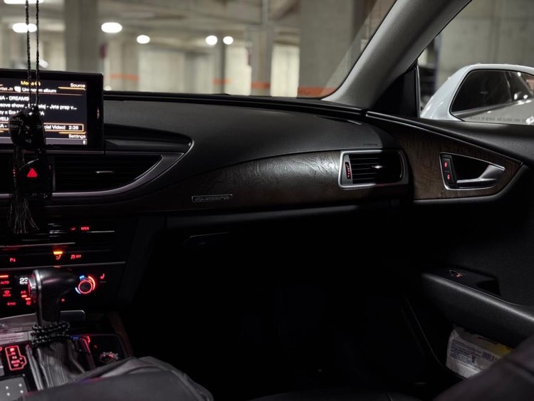 Audi A7 2014 E Bardhë ne Tiranë