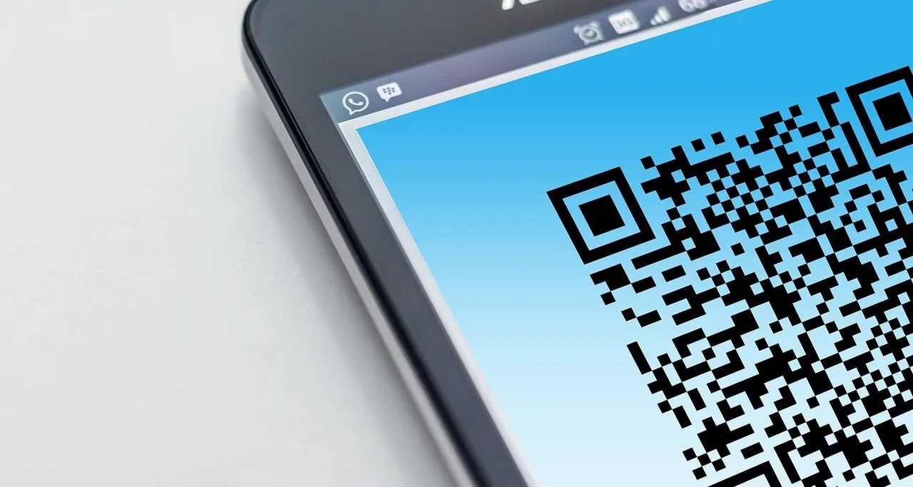 Fake-QR-Code an Ladesäule: Kunde verhindert Betrug in Schwabenheim