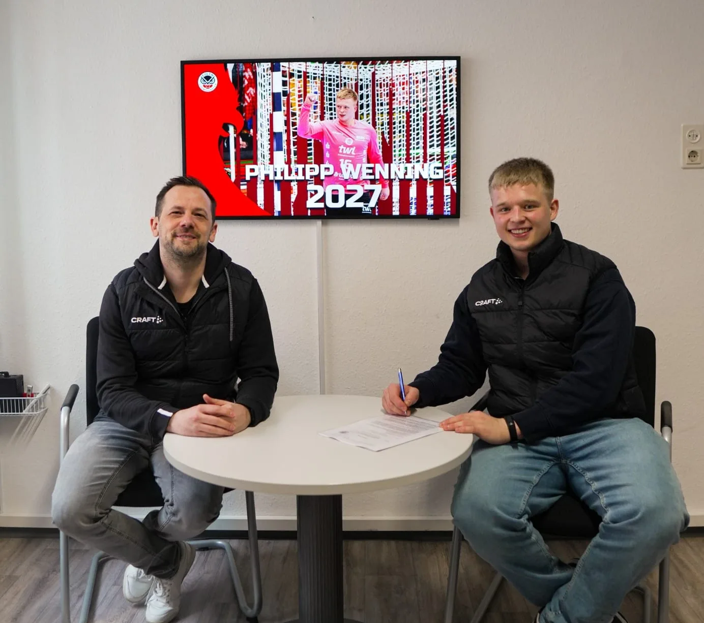 Vom Nothelfer zum festen Eulen-Keeper: Wenning unterschreibt bis 2027