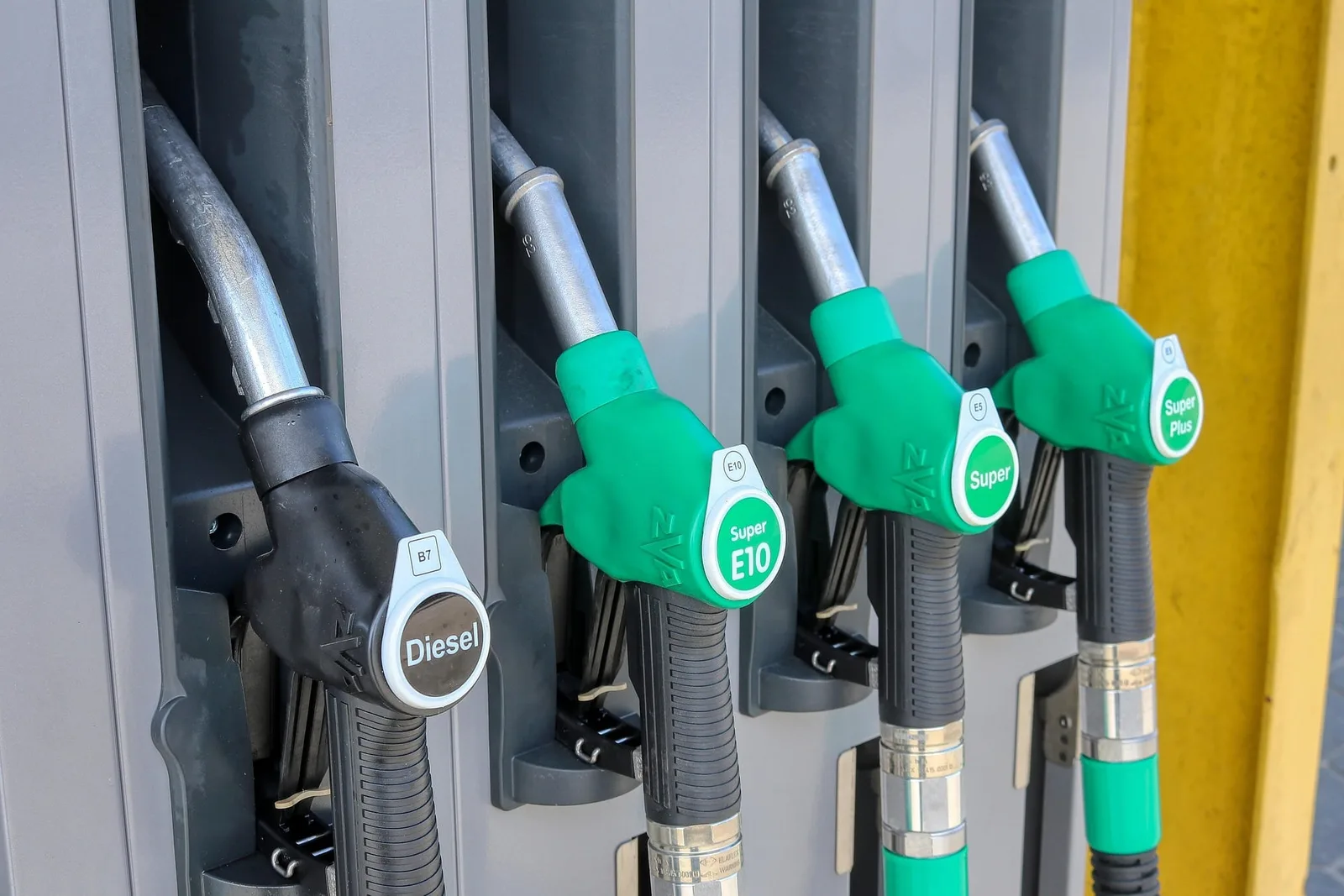Preisschock an der Tankstelle: Diesel fast 18 Cent teurer!