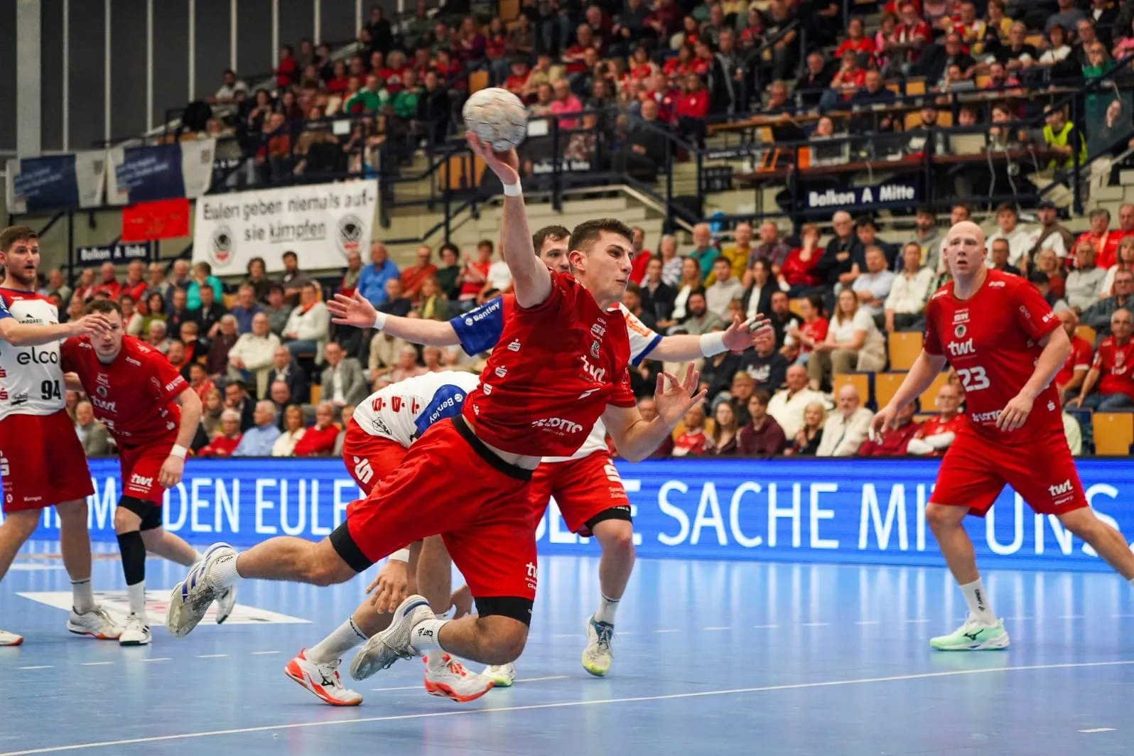 Verstärkung im Abstiegskampf: Ilic feiert Comeback bei den Eulen