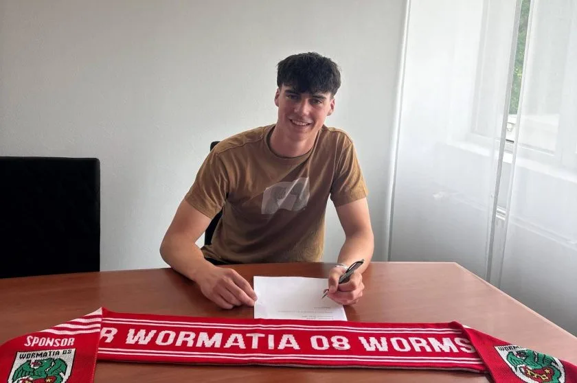 Leader für die Defensive: Wormatia holt Nachwuchskapitän Nathan Büker