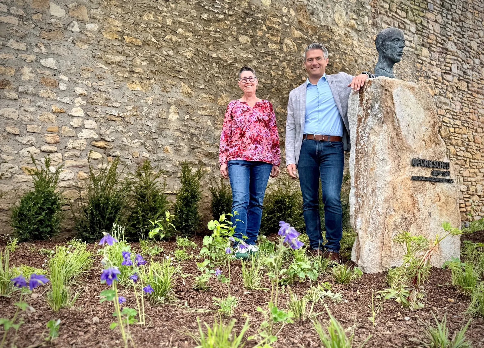 Mehr Grün für die Innenstadt: Alzey wertet Scheu-Denkmal auf