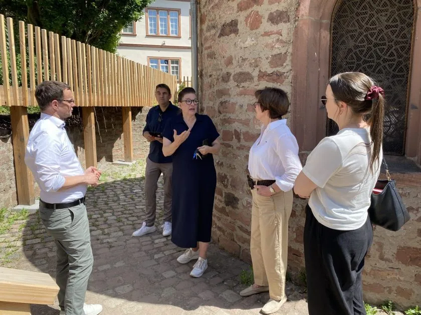 SPD-Delegation informiert sich über Sanierung der Wormser Mikwe