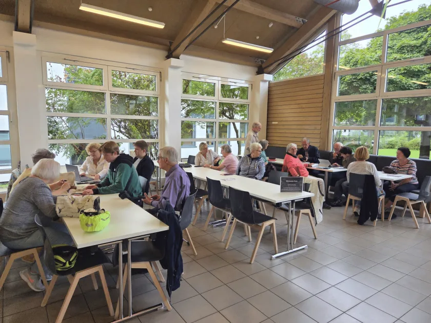Digital miteinander: Generationen treffen sich beim Miteinander-Montag in Worms