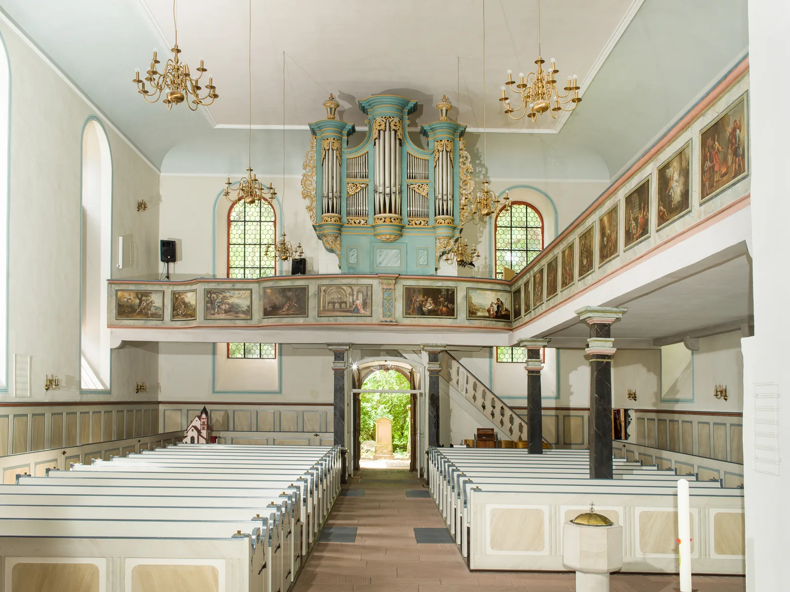 Zwischen Romanik, Gotik und Barock: Osthofens Bergkirche entdecken