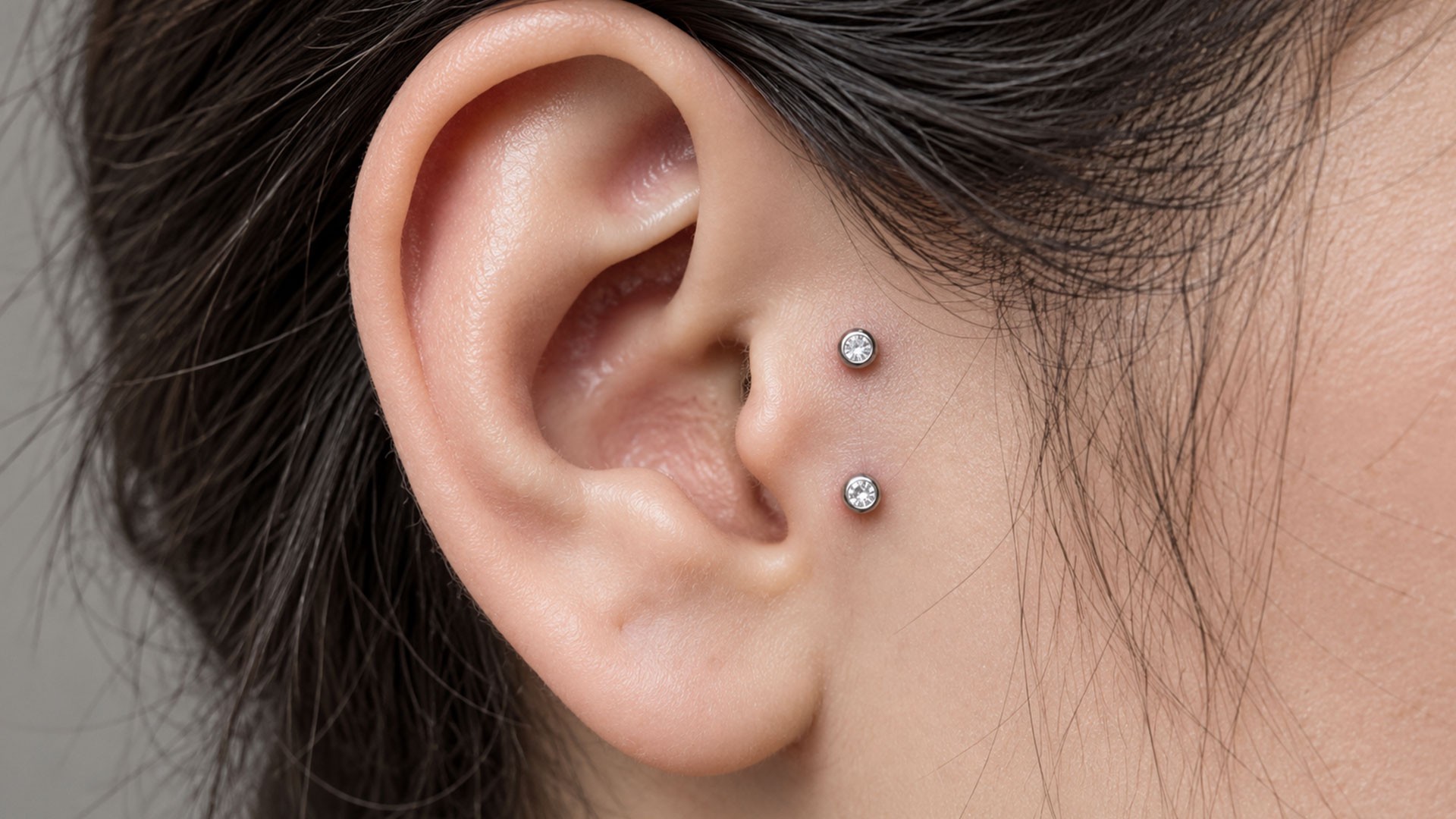 Surface Tragus