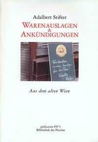 Warenauslagen und Ankündigungen