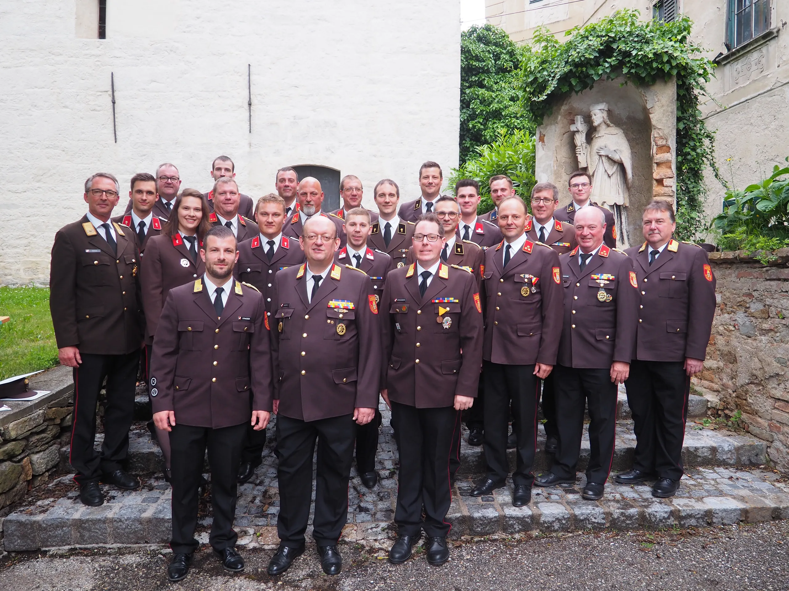 Verdiente Feuerwehrmitglieder beim Abschnittsfeuerwehrtag in Dross geehrt 