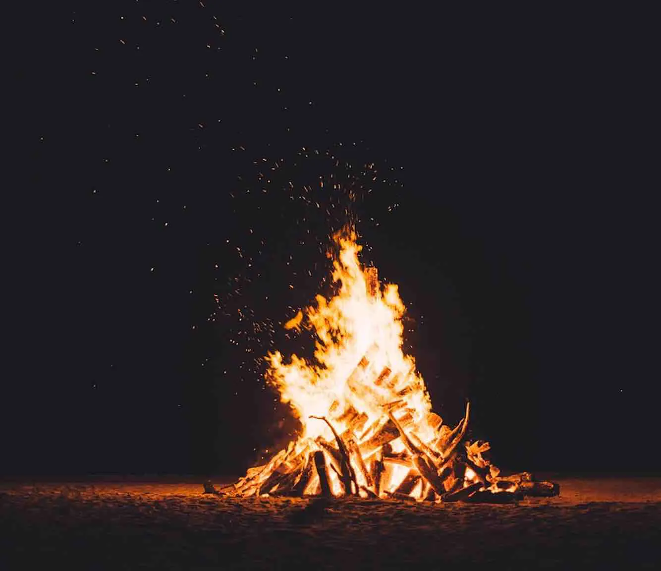 Brauchtumsfeuer