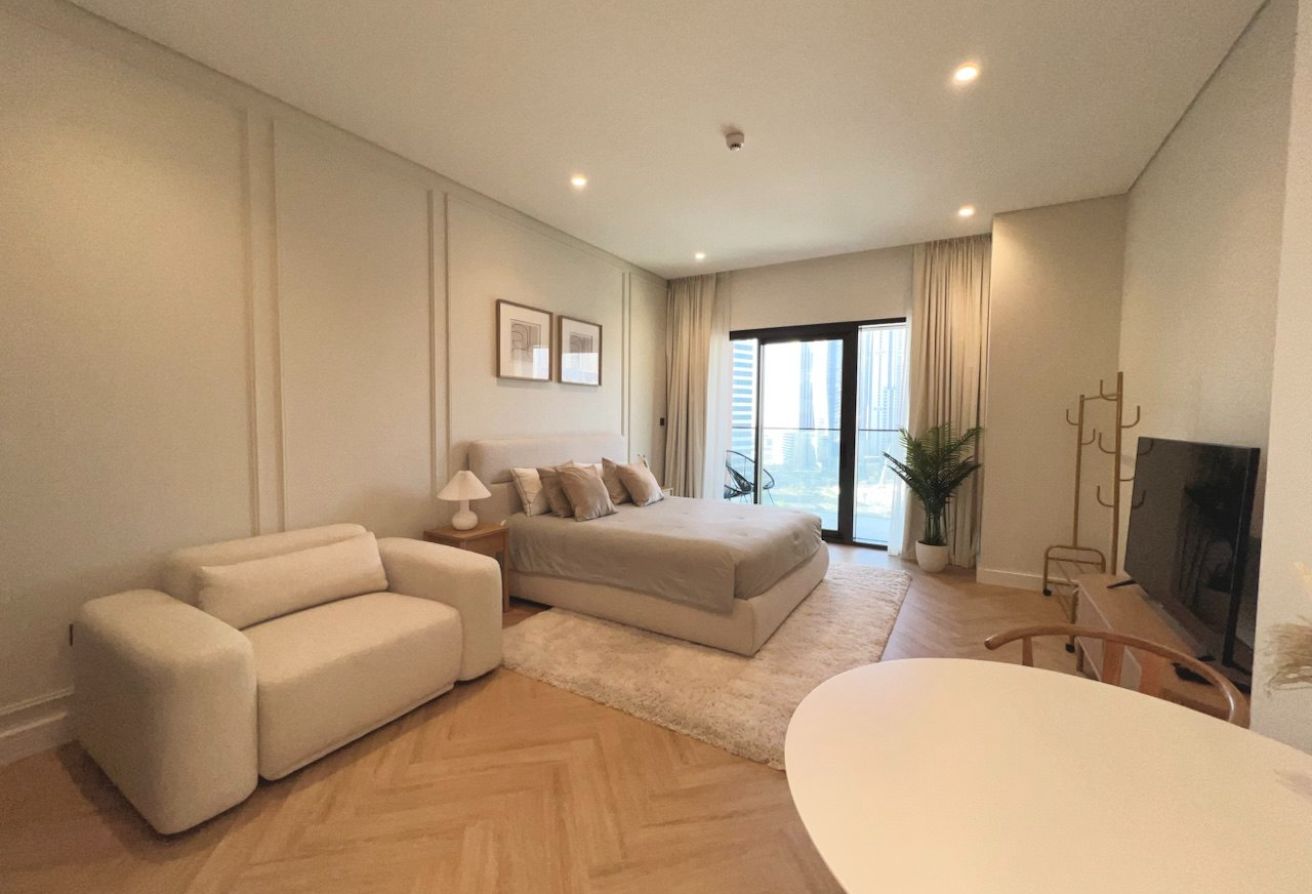 BURJ KHALIFA VIEW | FULLY FURNISHED | VACANT - 2