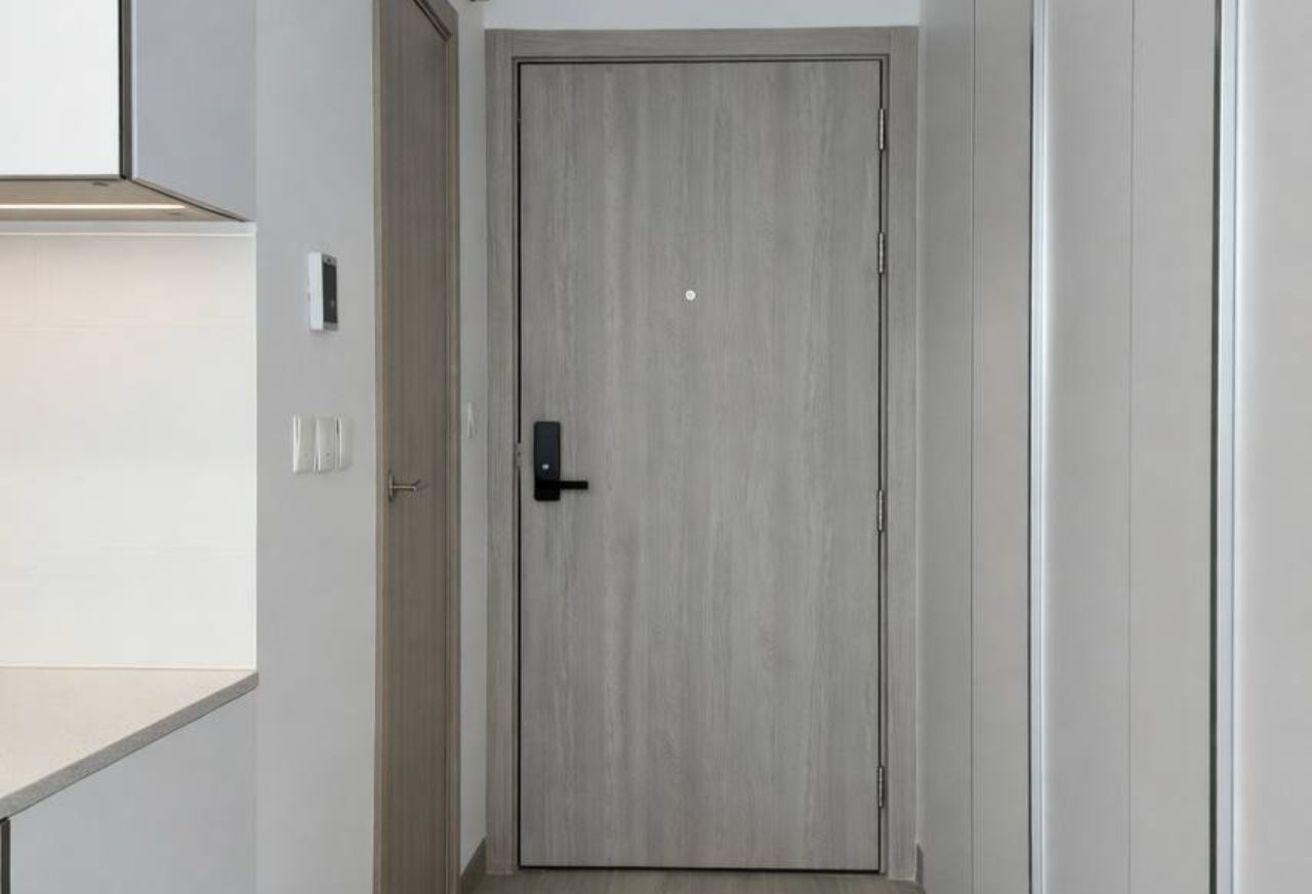 BALCONY | OPEN-PLAN LIVING | MODERN GYM - 3