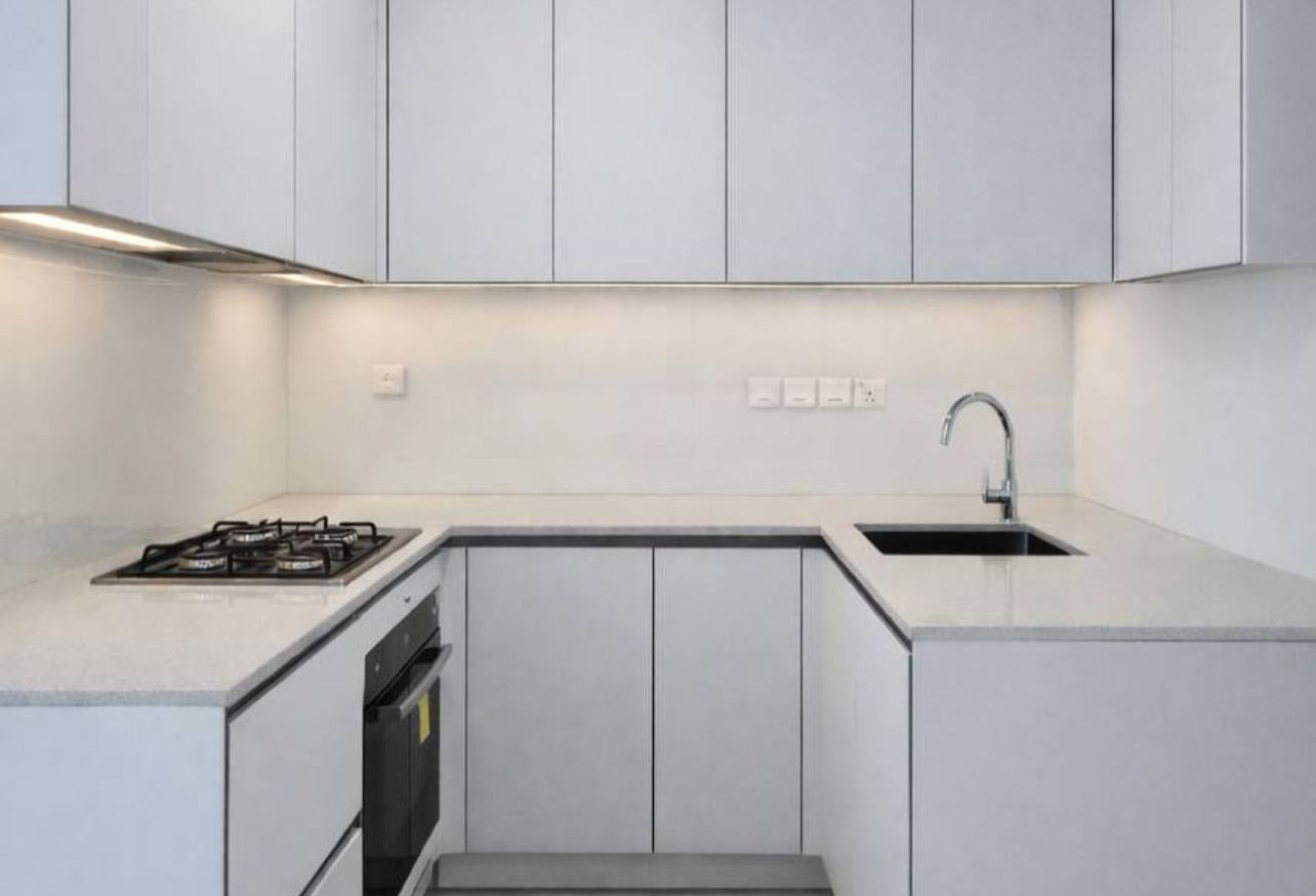 BALCONY | OPEN-PLAN LIVING | MODERN GYM - 4