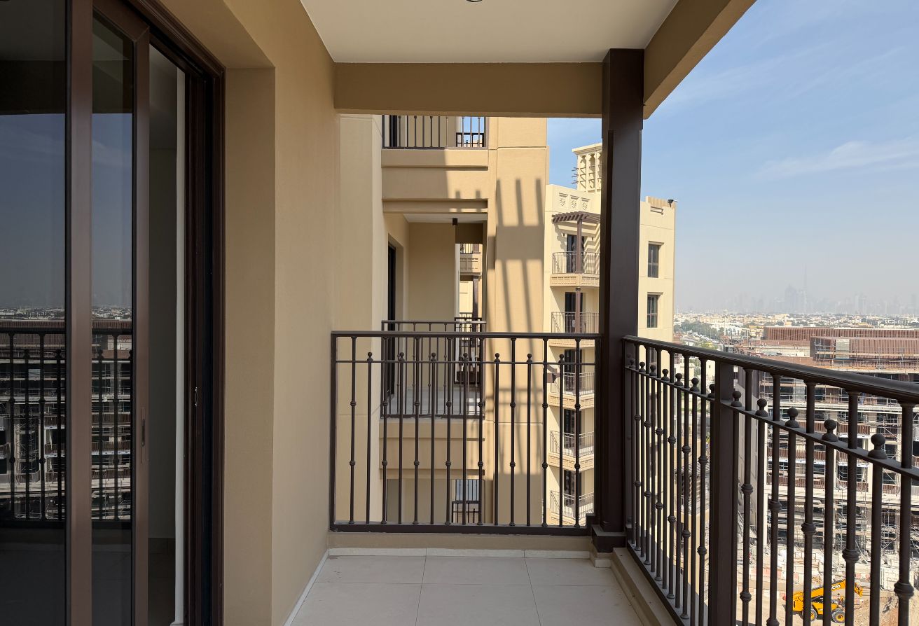 HIGH FLOOR | LARGE WINDOWS | PRESTIGE LOCATION - 15