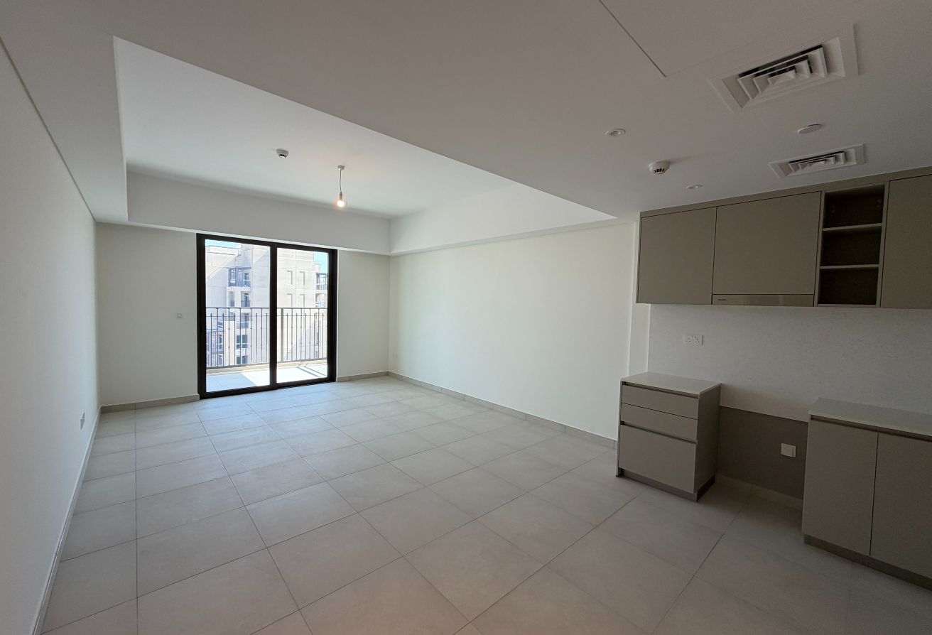HIGH FLOOR | LARGE WINDOWS | PRESTIGE LOCATION - 8