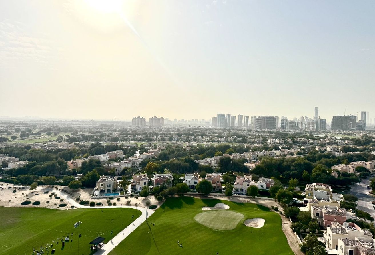 BRAND NEW BUILDING | READY TO MOVE | GOLF LINKS - 15