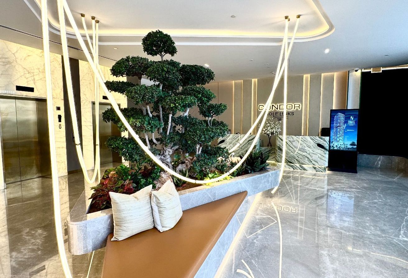 BRAND NEW BUILDING | READY TO MOVE | GOLF LINKS - 17