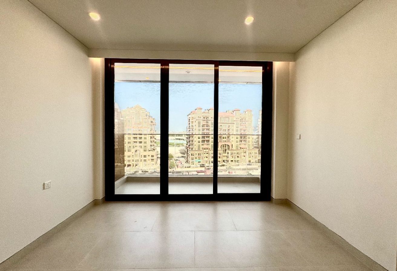 BRAND NEW BUILDING | READY TO MOVE | GOLF LINKS - 3