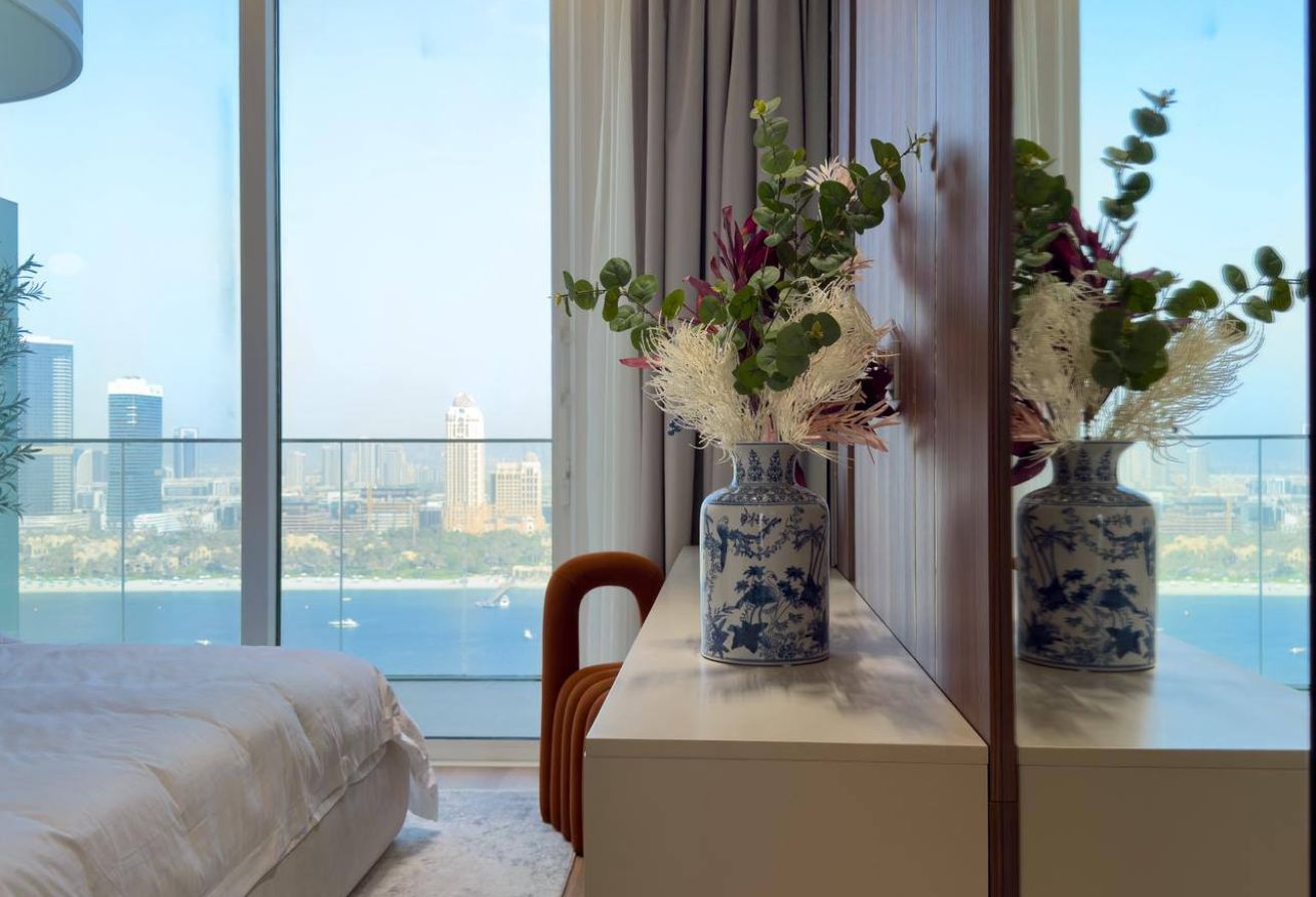 MARINA VIEW | UPGRADED | LUXURY | HIGH FLOOR - 7