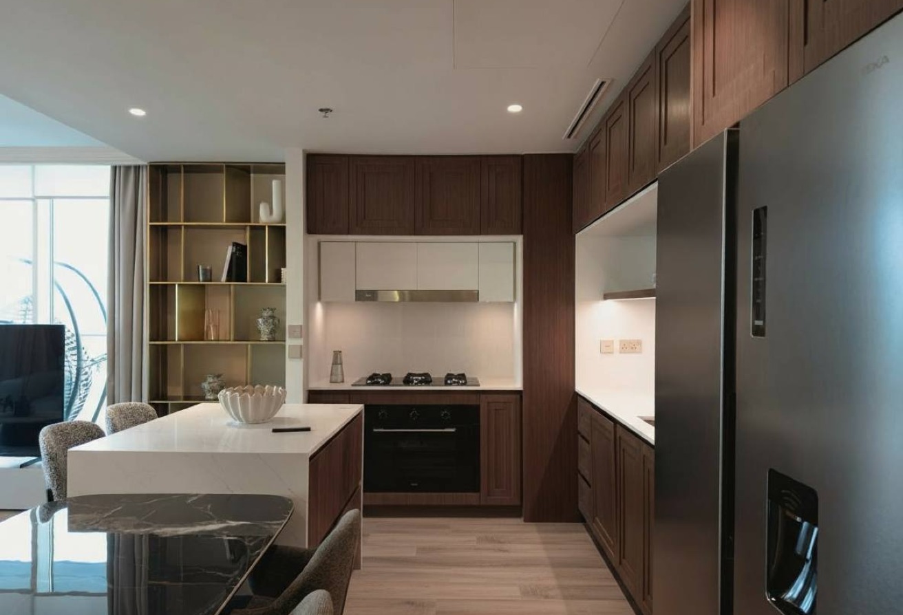 MARINA VIEW | UPGRADED | LUXURY | HIGH FLOOR - 24