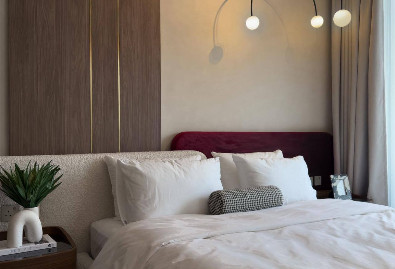 MARINA VIEW | UPGRADED | LUXURY | HIGH FLOOR - 8