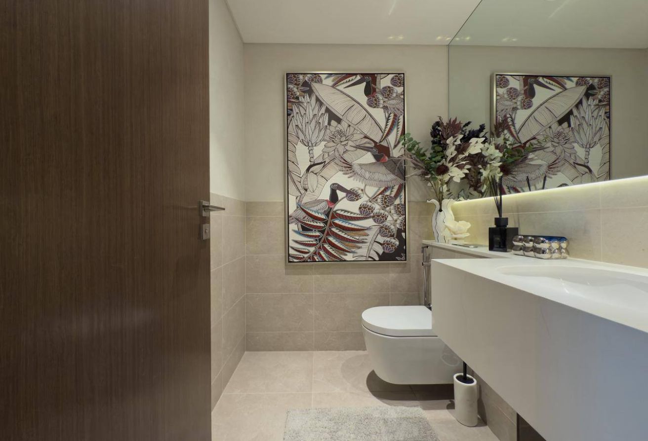 MARINA VIEW | UPGRADED | LUXURY | HIGH FLOOR - 16