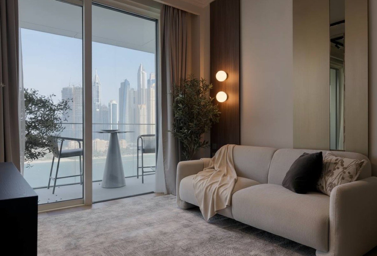 MARINA VIEW | UPGRADED | LUXURY | HIGH FLOOR - 2