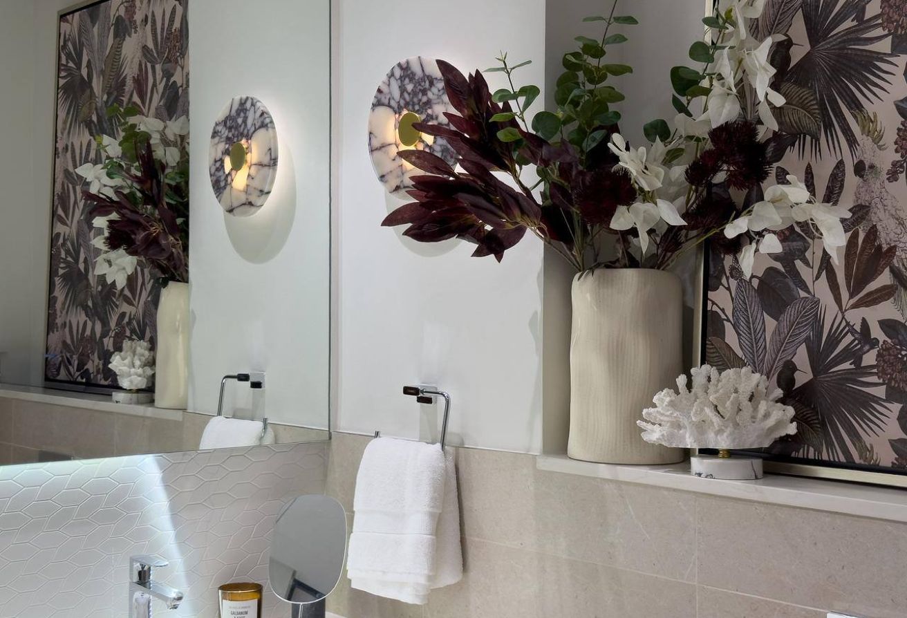 MARINA VIEW | UPGRADED | LUXURY | HIGH FLOOR - 15