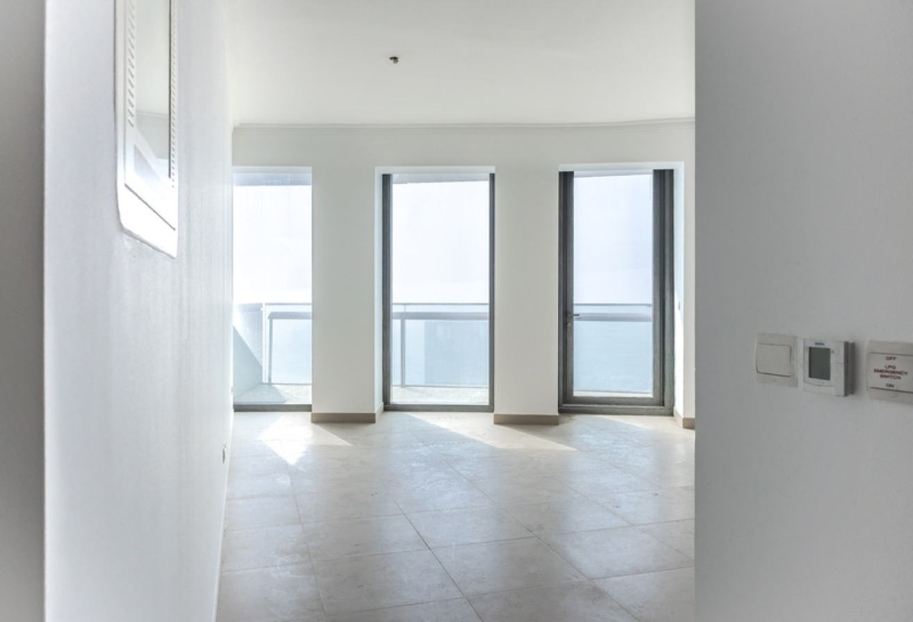 SPACIOUS 2BR | SKYLINE VIEWS | BURJ VISTA - 2
