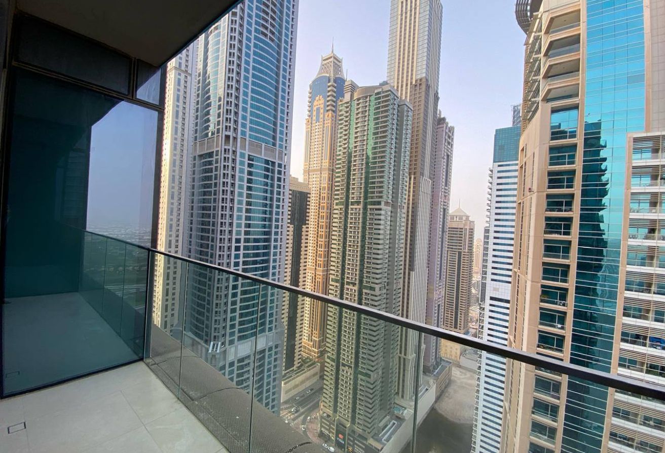SPACIOUS 2BR | PANORAMIC VIEWS | DUBAI MARINA - 8