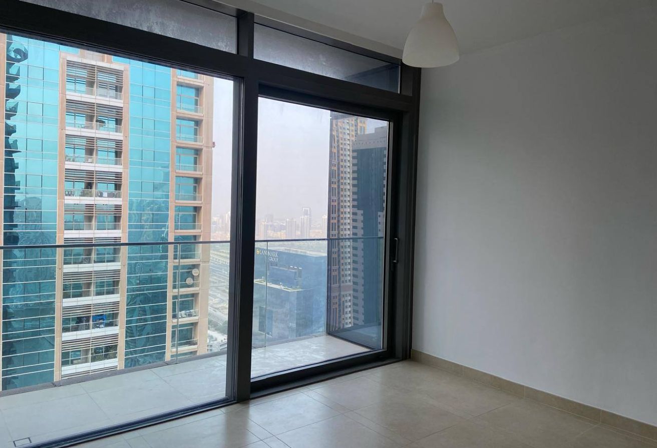SPACIOUS 2BR | PANORAMIC VIEWS | DUBAI MARINA - 7