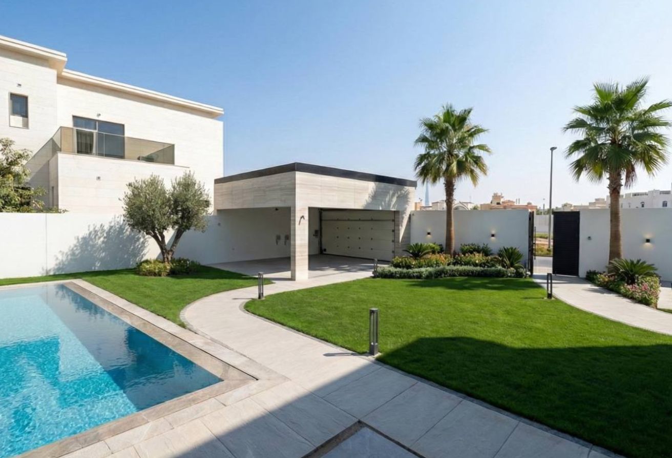 MODERN 7BR VILLA | LAVISH GARDEN | PRIME LOCATION - 2