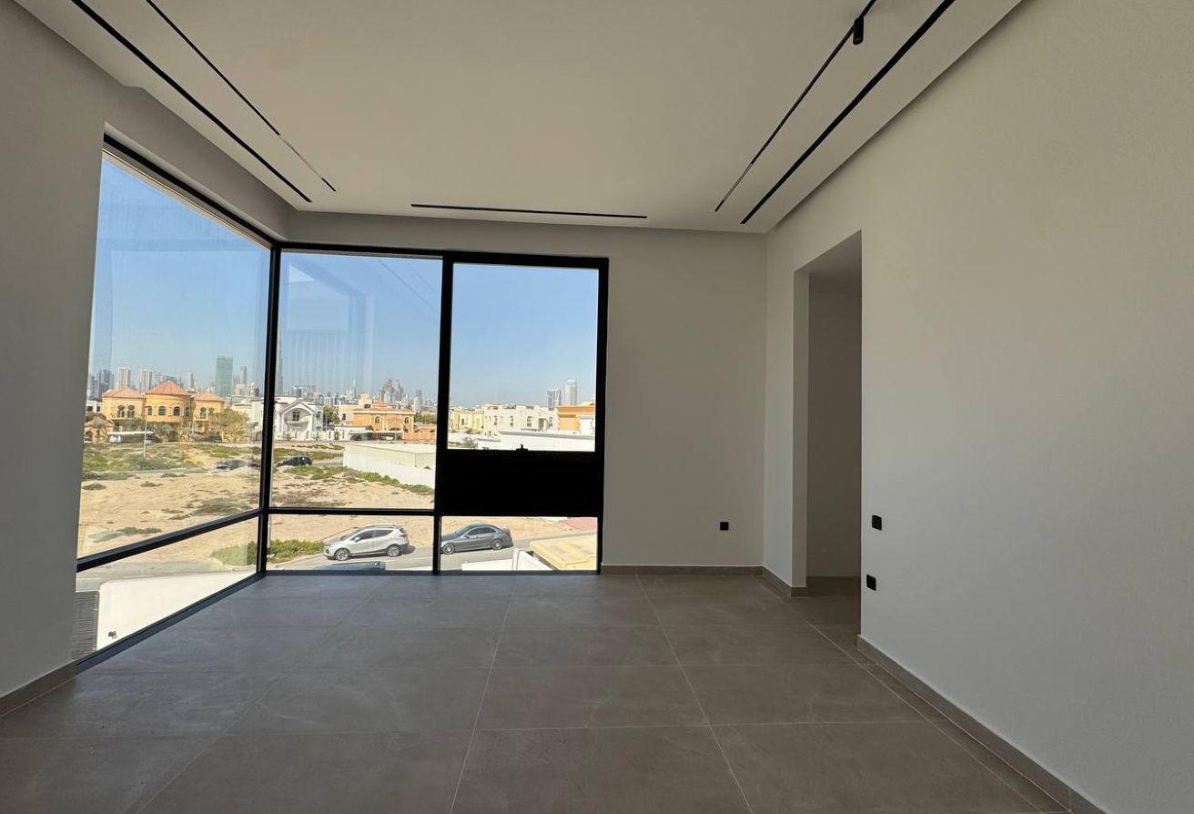 MODERN 7BR VILLA | LAVISH GARDEN | PRIME LOCATION - 16