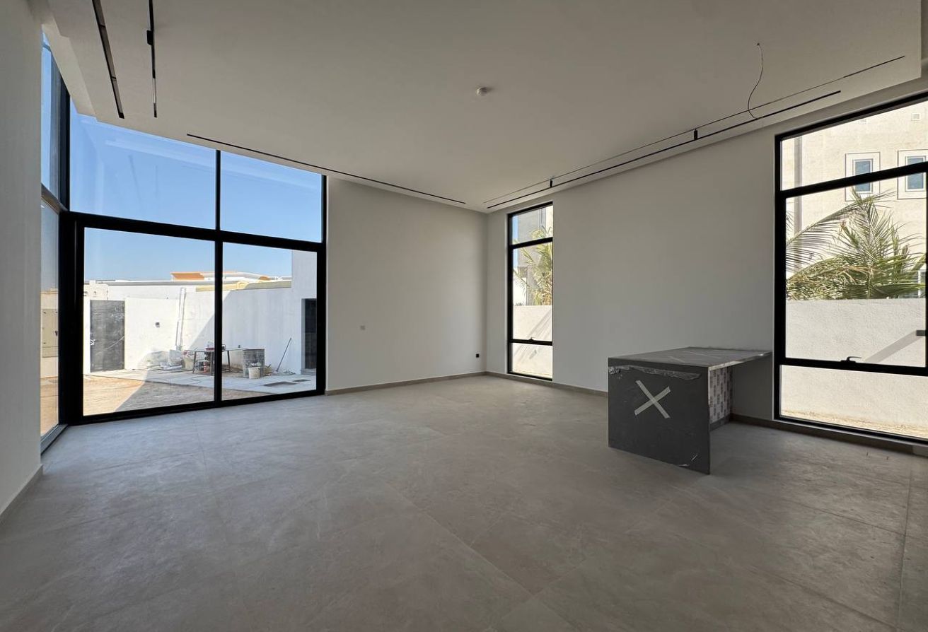 MODERN 7BR VILLA | LAVISH GARDEN | PRIME LOCATION - 14