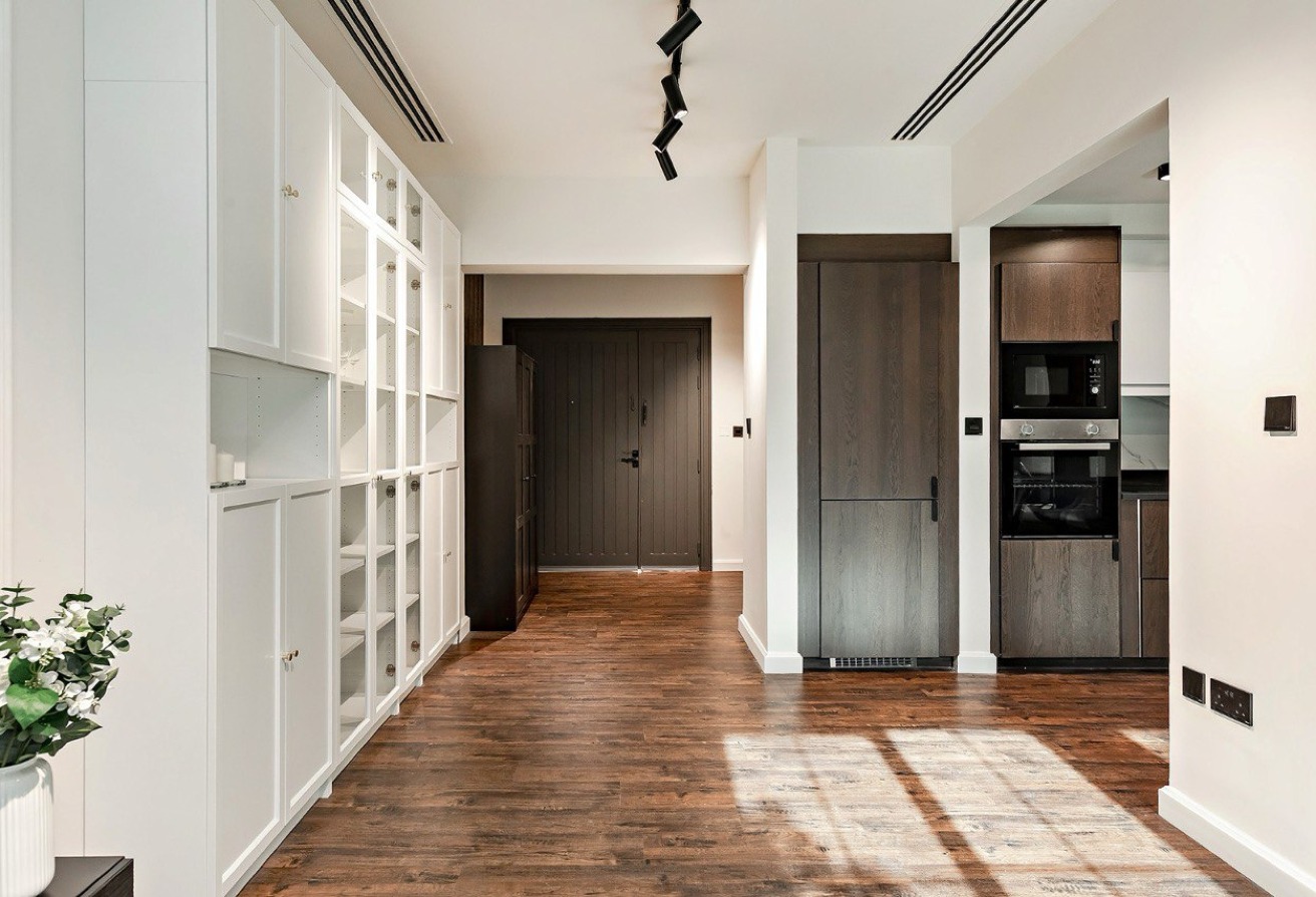 RENOVATED | FURNISHED | VACANT | PRIME LOCATION - 6