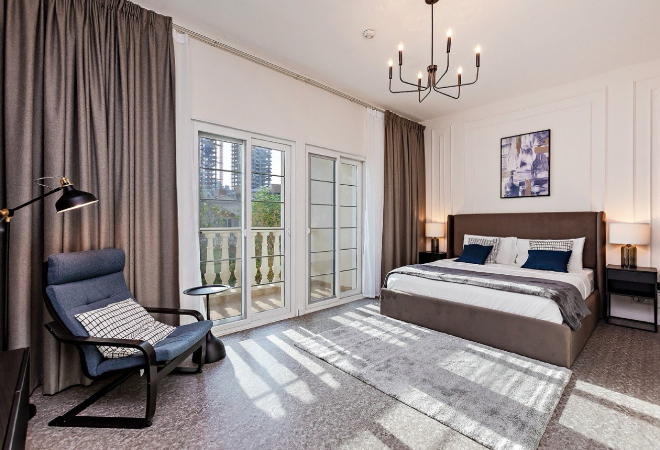 RENOVATED | FURNISHED | VACANT | PRIME LOCATION - 7