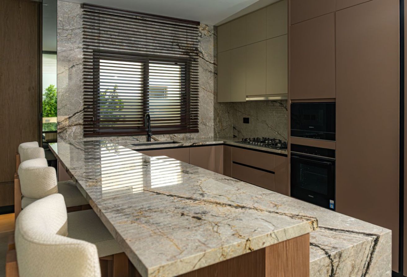 FULLY UPGRADED VILLA | OUTDOOR KITCHEN | GARDEN - 15