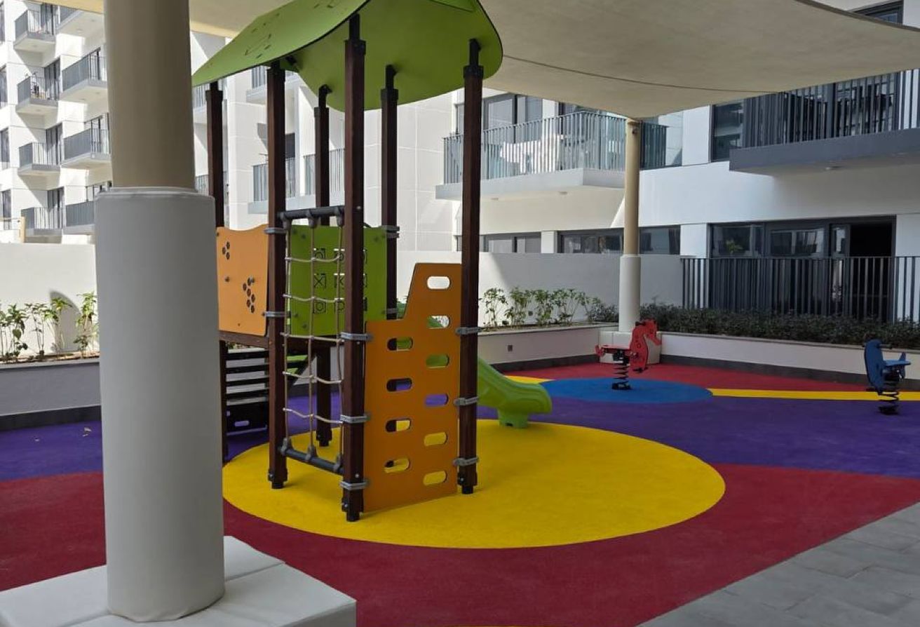 READY TO MOVE | FAMILY COMMUNITY | LAGOON VIEW - 13