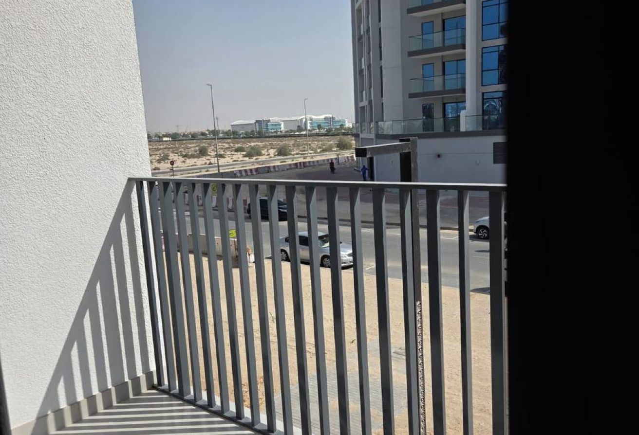 READY TO MOVE | FAMILY COMMUNITY | LAGOON VIEW - 8