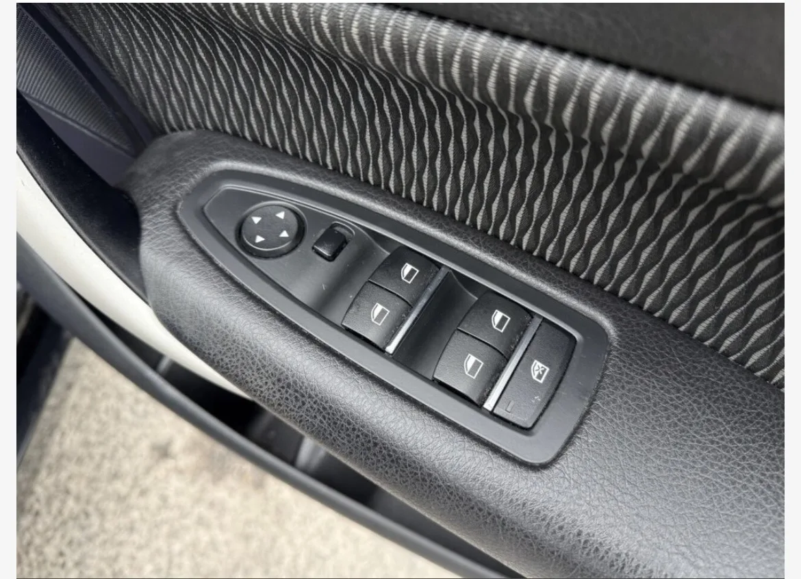 BMW 118I SE AUTO