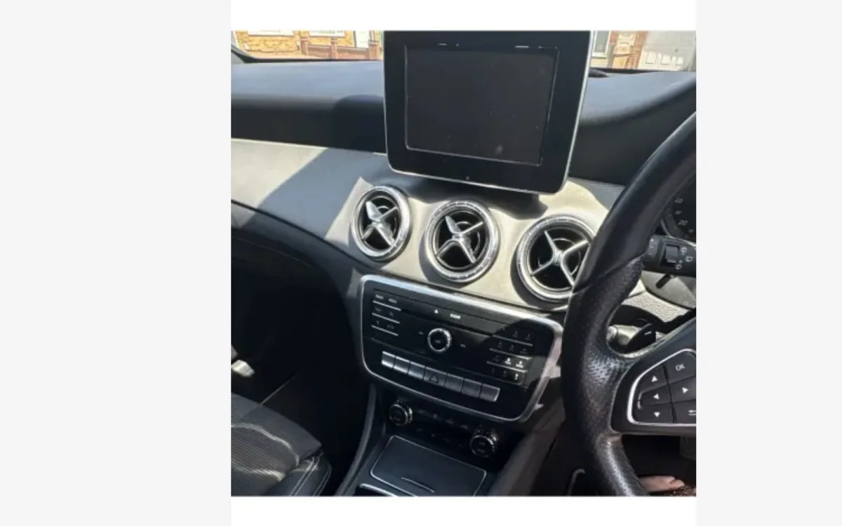 MERCEDES-BENZ CLA180 SPORT AUTO