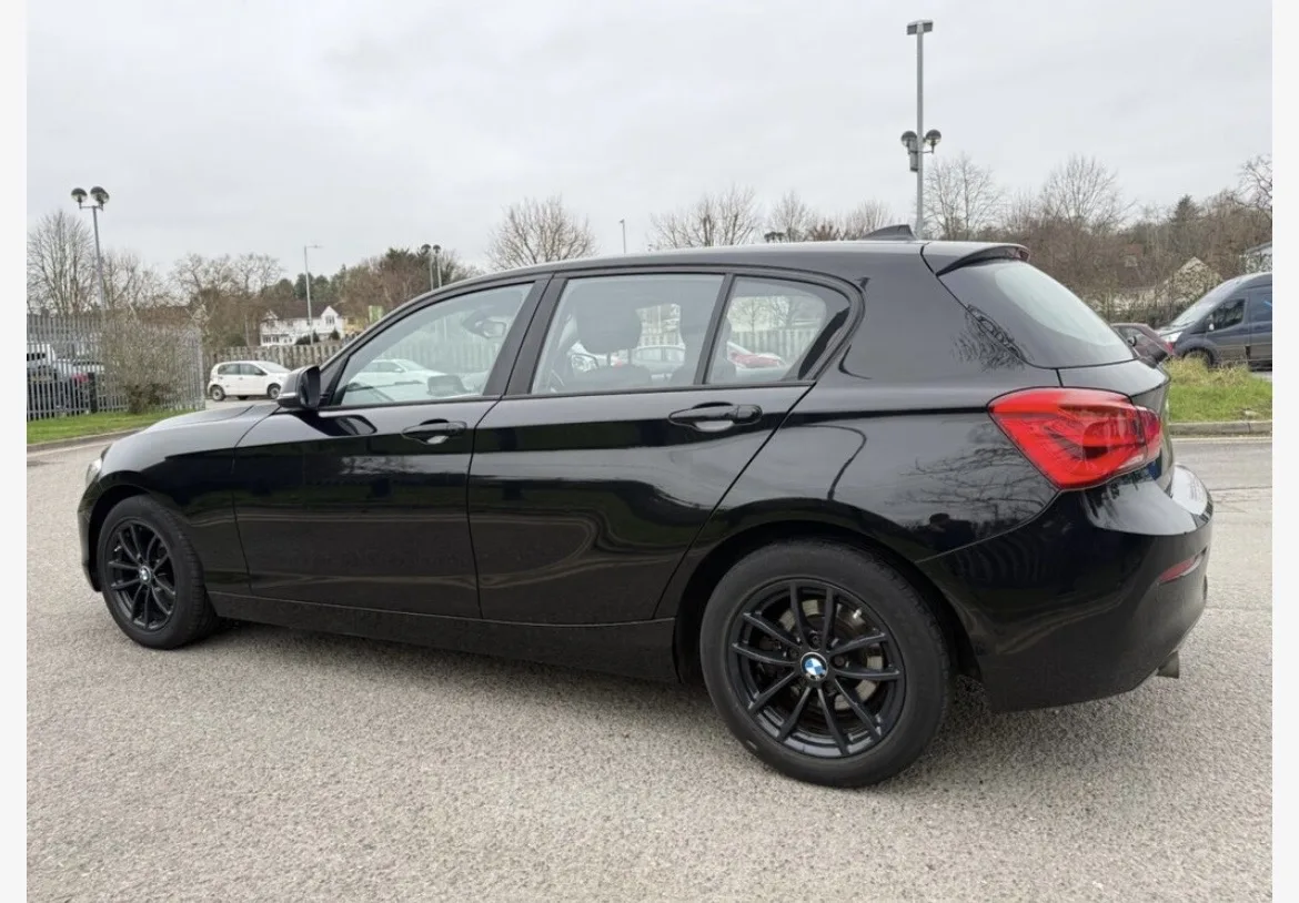 BMW 118I SE AUTO