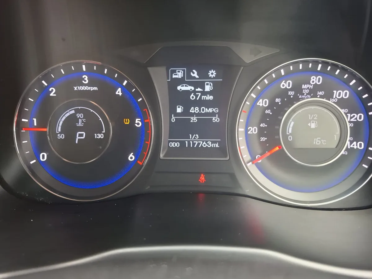 HYUNDAI I40 SE NAV CRDI BLUE DRIVE S-A